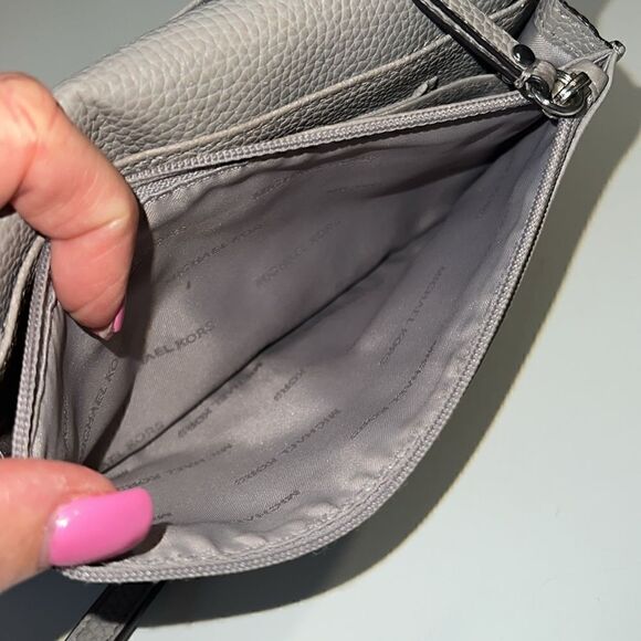 Michael Kors Taupe Pebbled Leather Detachable Adjustable Strap Crossbody - Picture 10 of 16